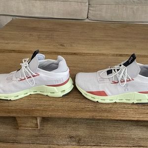 Cloudnova Women’s Sneaker
